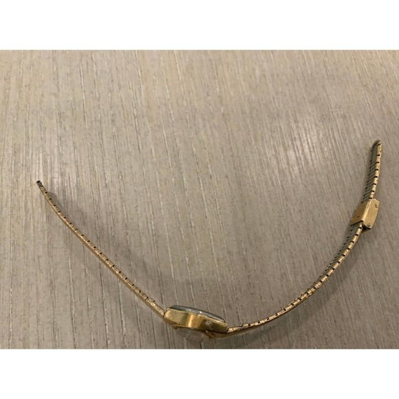 Waltham Ladies Gold Watch - Picture 2 of 7